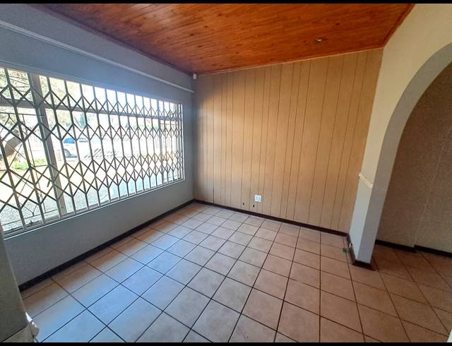 3 BEDROOM HOUSE TO LET IN ARCON PARK